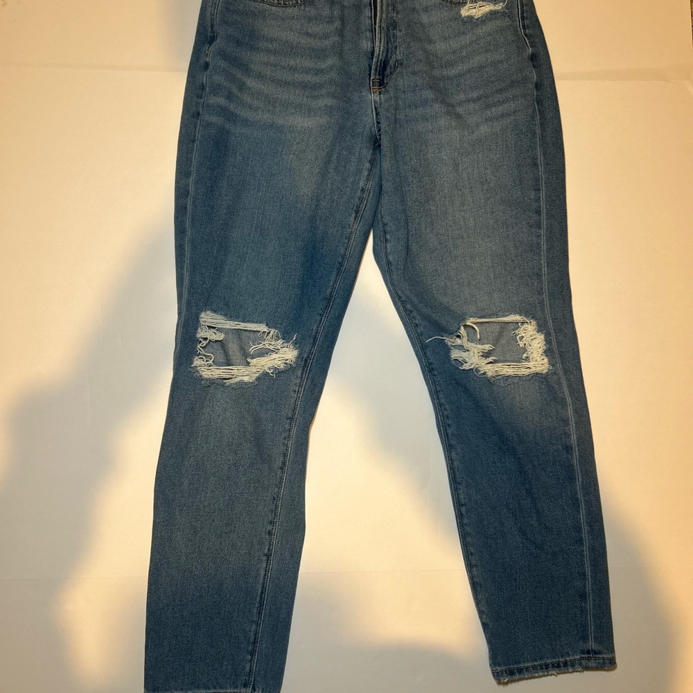 American Eagle Outfitters Blue Distressed Mom Jeans